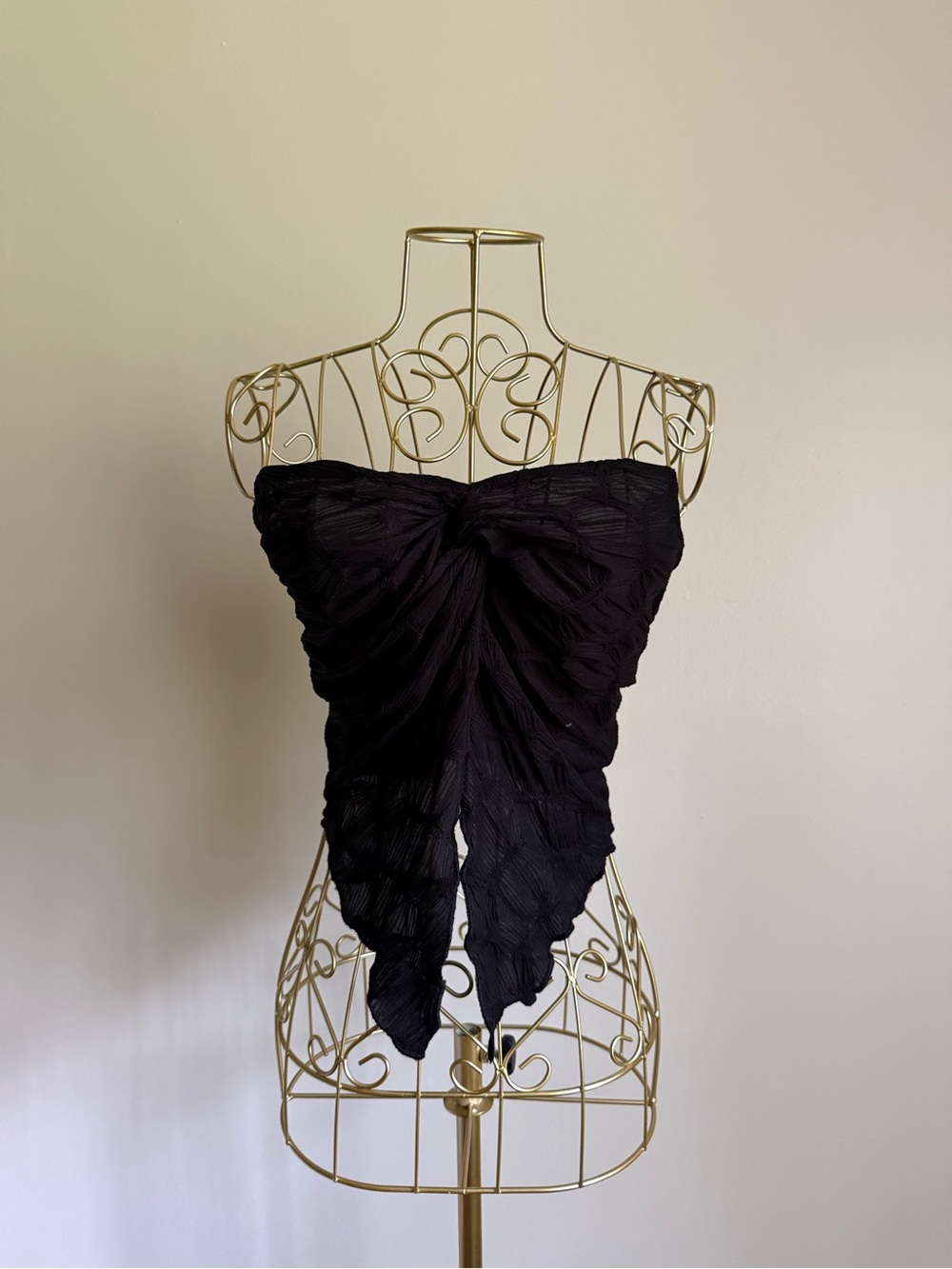 Black Strapless Twist-Front Top